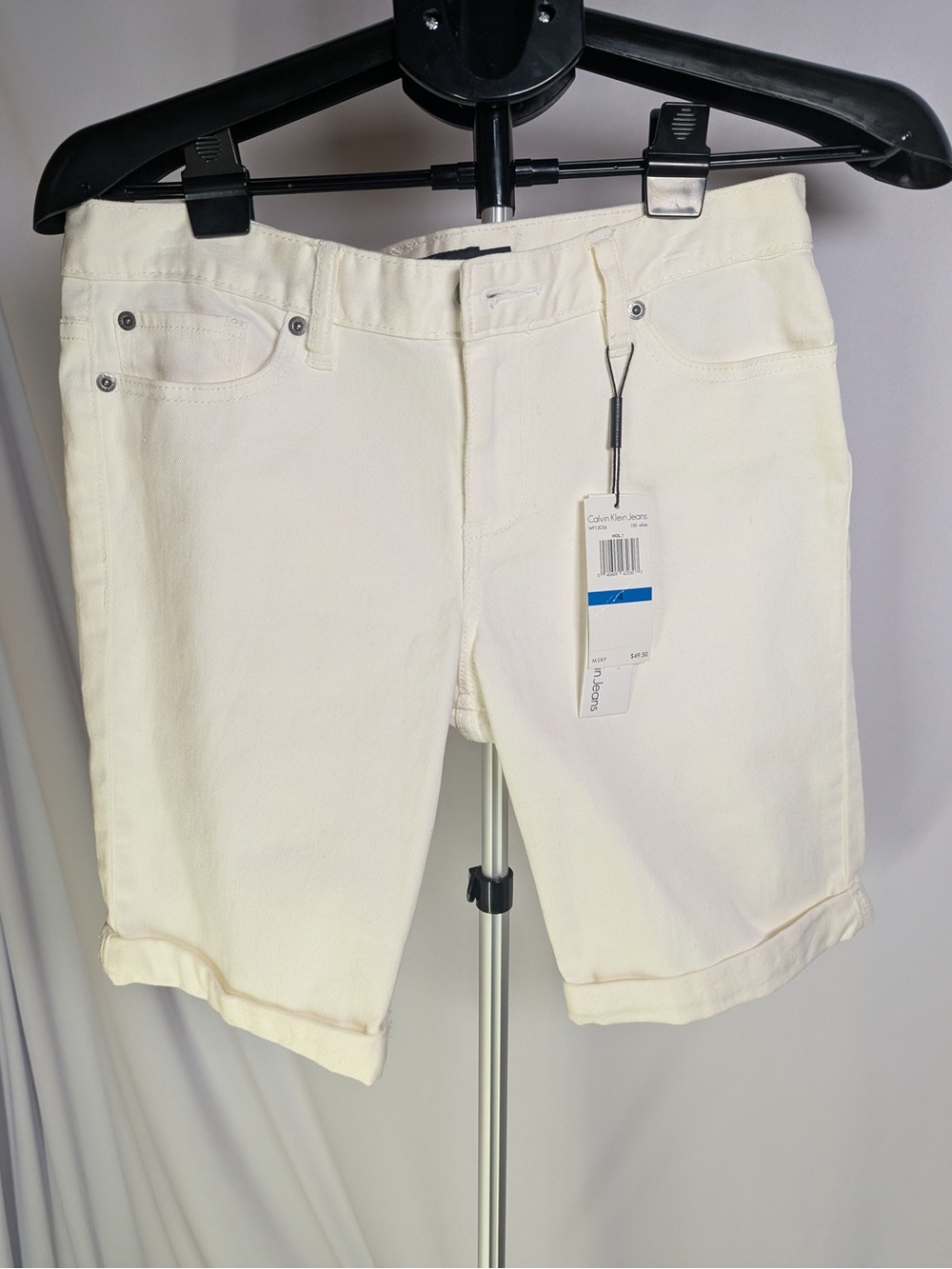 Calvin Klein Jeans Cream Rolled-Hem Bermuda Shorts